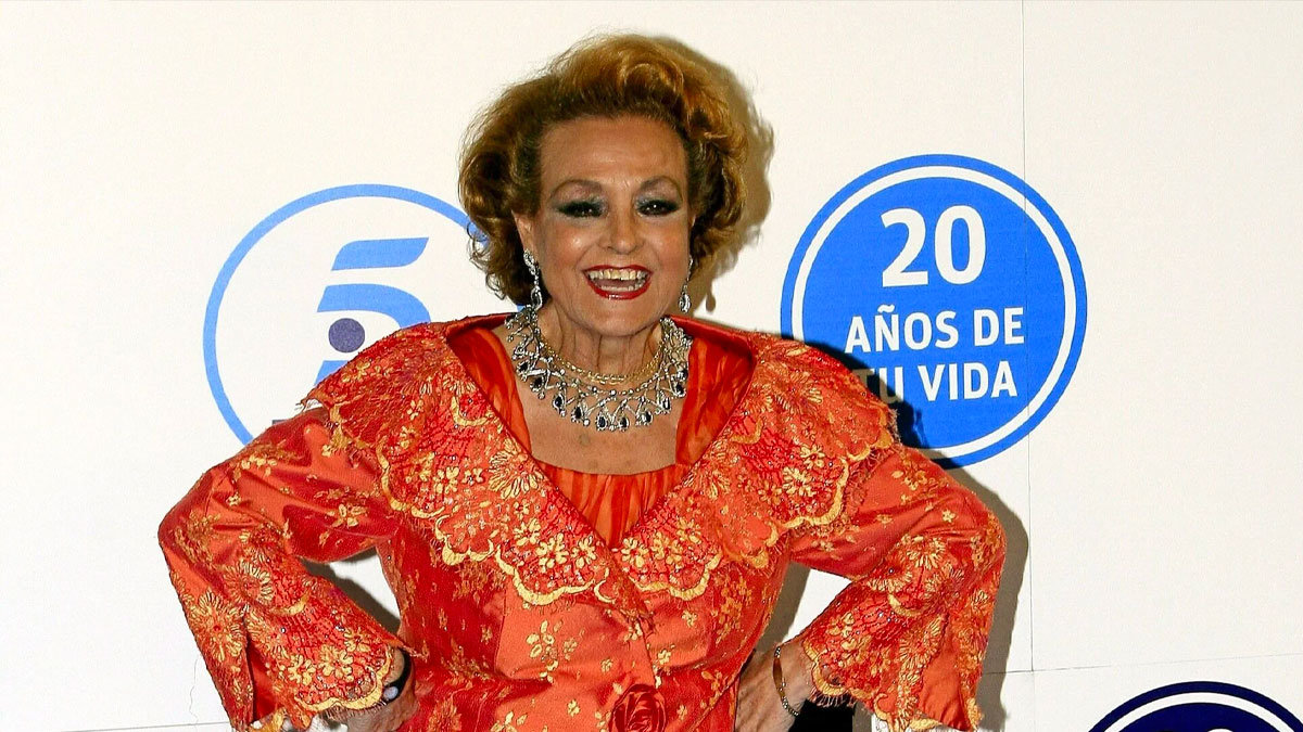 La actriz andaluza Carmen Sevilla se encuentra actualmente hospitalizada con pronóstico grave en una clínica de Madrid