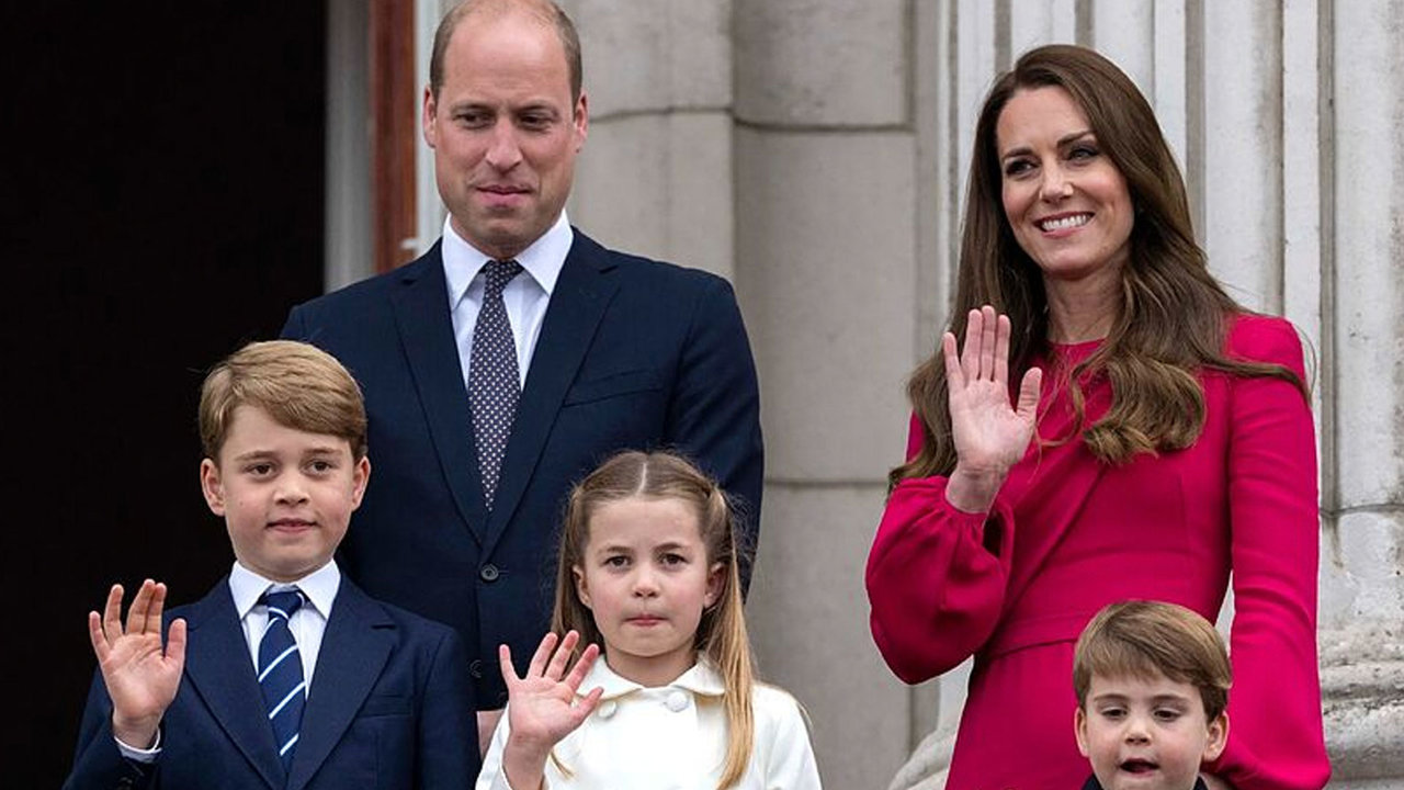 La fotografía publicada por los príncipes de Gales aviva los rumores de peligro en la Casa Real británica