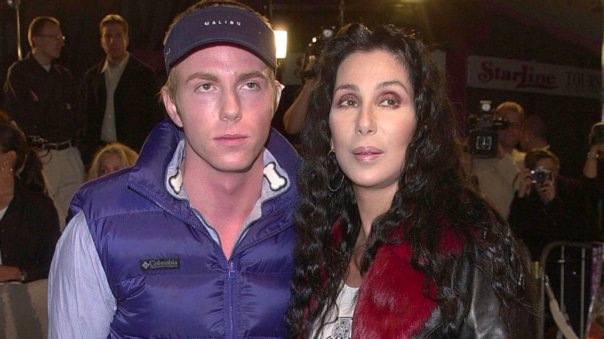 Cher ha pedido que se le conceda la tutela temporal de los fondos de su hijo ante sus problemas de adicción