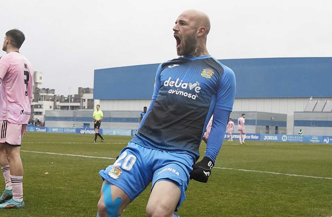 Sergio Benito celebrando su gol ante la Ponferradina | CF Fuenlabrada