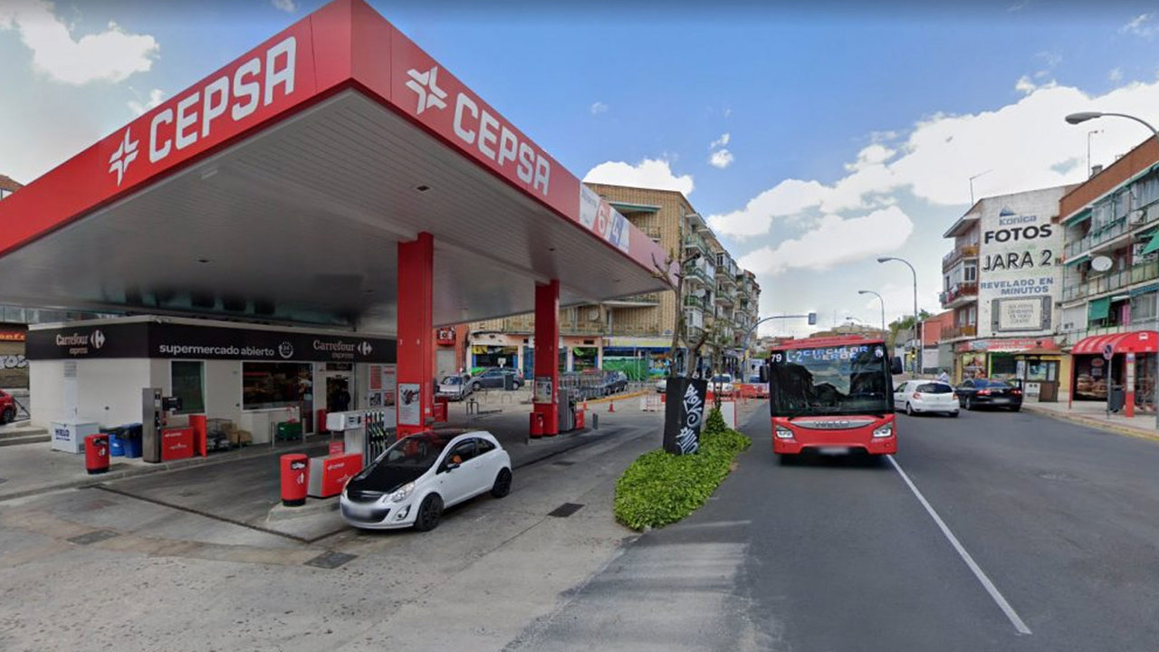 La gasolinera mítica del centro de Fuenlabrada va a dejar de existir