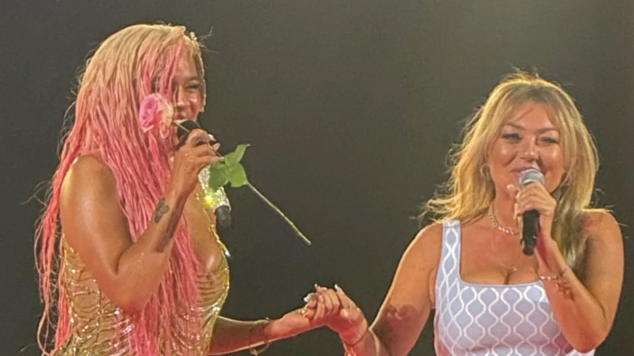 Karol G hace historia trayendo al escenario a la querida Amaia Montero