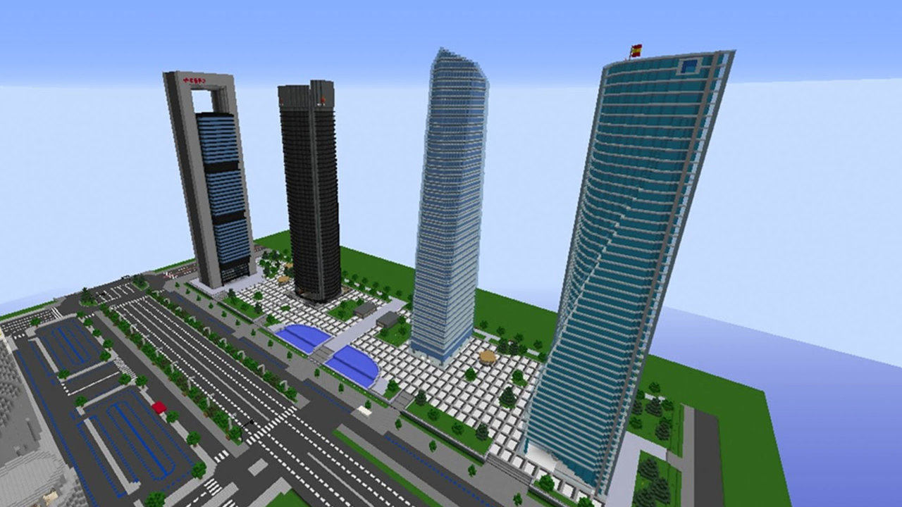 Las cuatro torres de Madrid diseñadas en el videojuego de construcción Minecraft | Imagen: Inforcraft (vía YouTube)