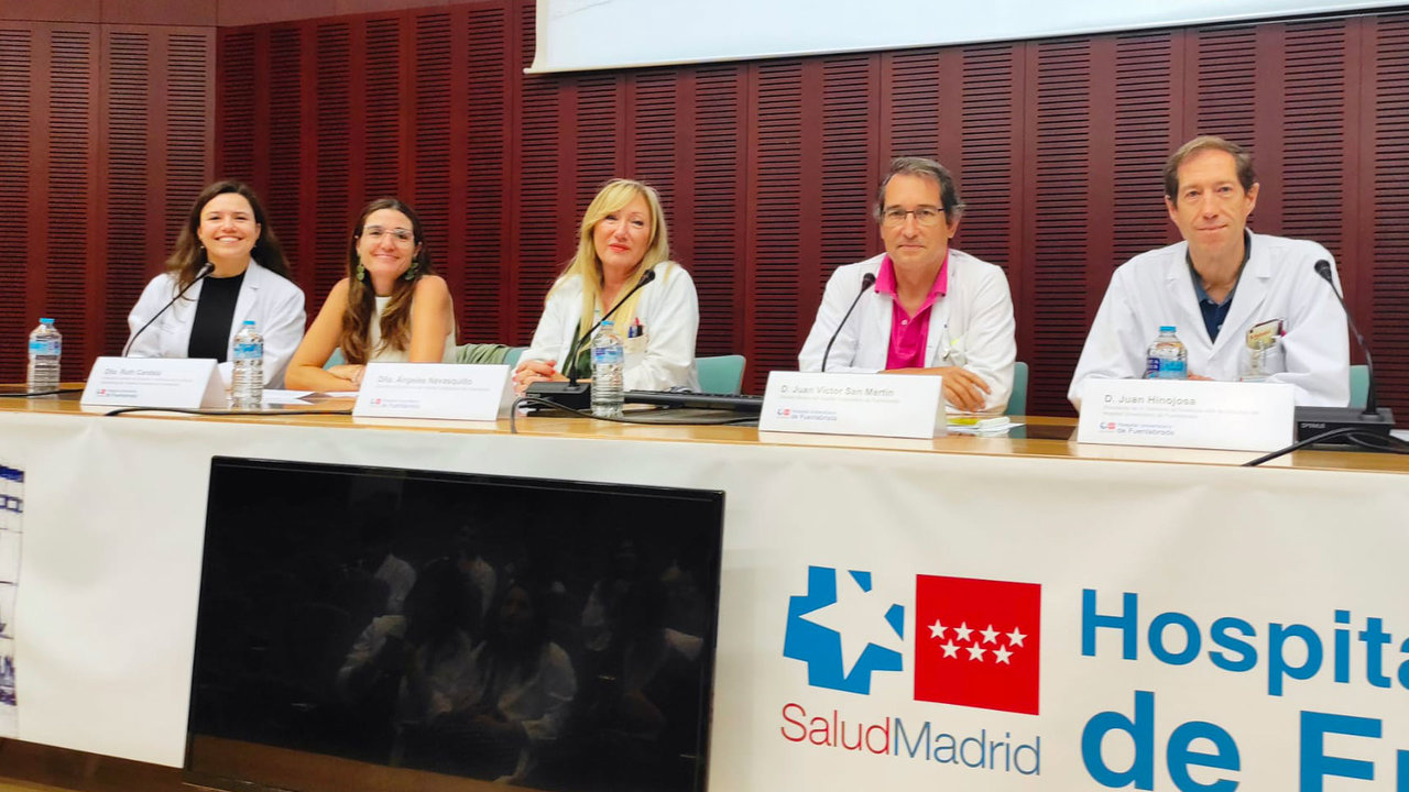 Los directos de diferentes departamentos médicos en el acto de este lunes | Imagen: Hospital de Fuenlabrada